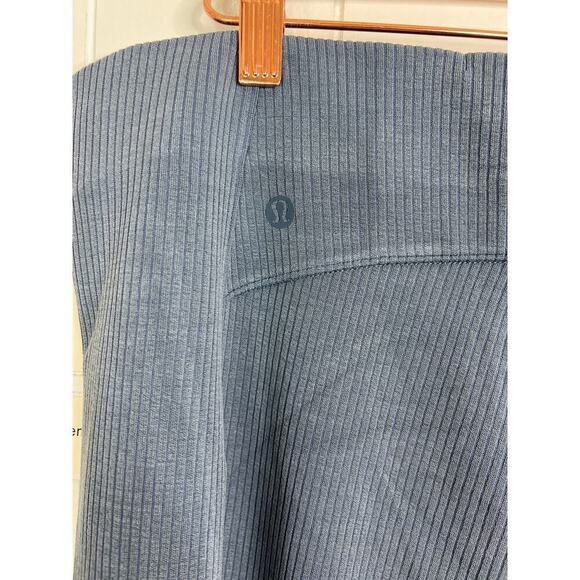 Lululemon Ribbed Softstreme Zip Leg High Rise Crop 25" in Gray/Blue Size 14 NWT - Picture 6 of 8